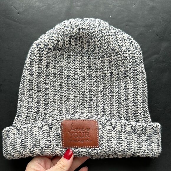 Love Your Melon Accessories - Love Your Melon Beanie Hat Womens One Size Cuffed Style Chunky Knit Stocking Cap